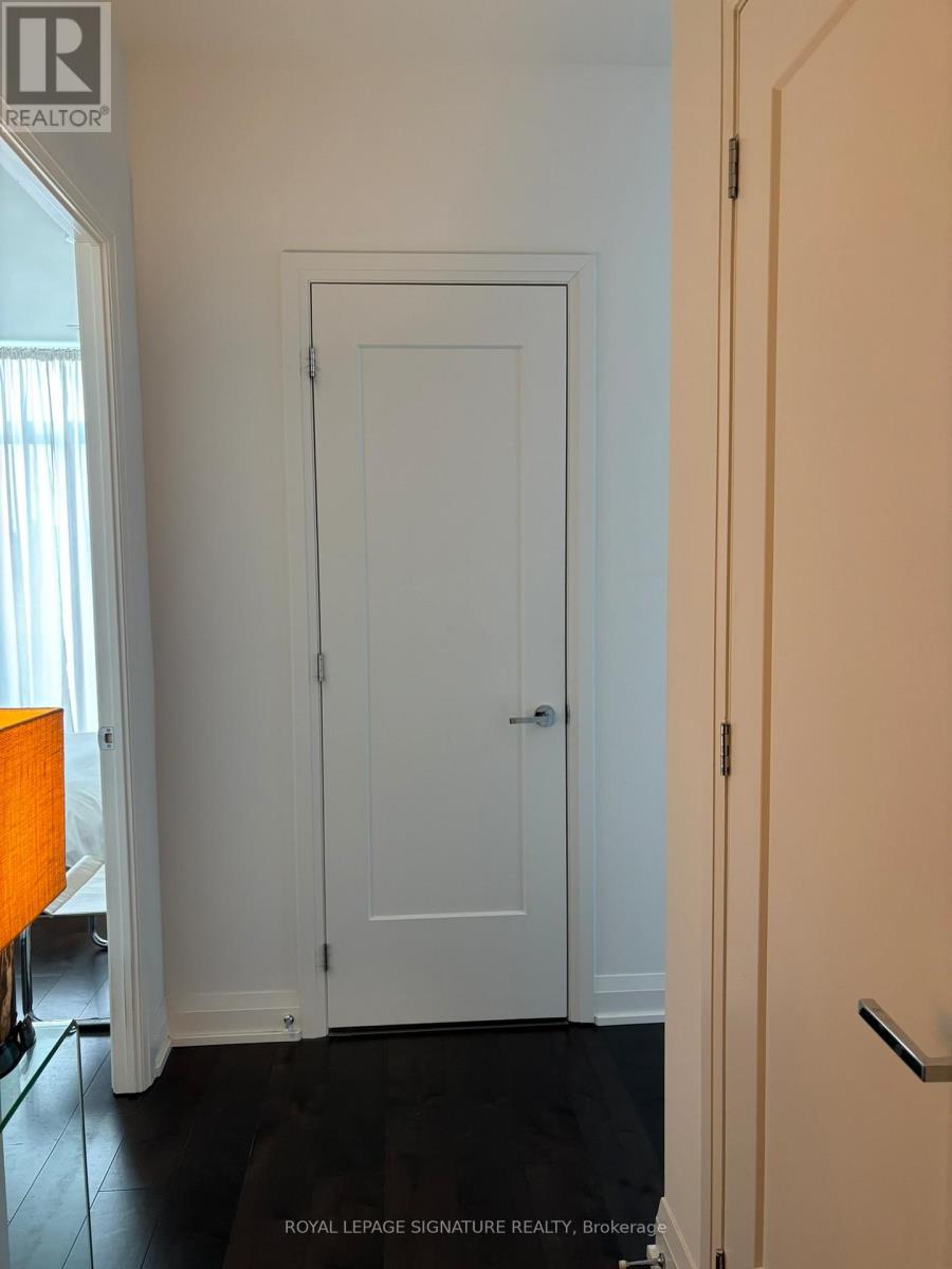 618 - 293 The Kingsway, Toronto, Ontario  M9A 0E8 - Photo 4 - W12583724