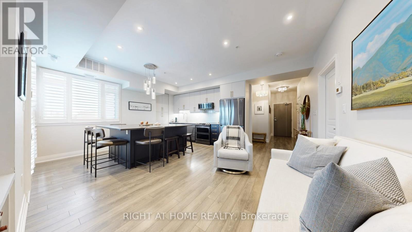 419 - 128 Garden Drive, Oakville, Ontario  L6K 2W5 - Photo 13 - W12583728