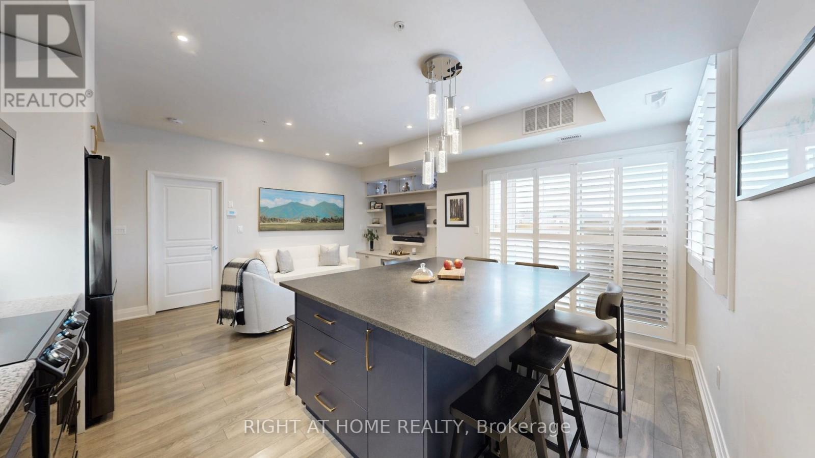 419 - 128 Garden Drive, Oakville, Ontario  L6K 2W5 - Photo 17 - W12583728