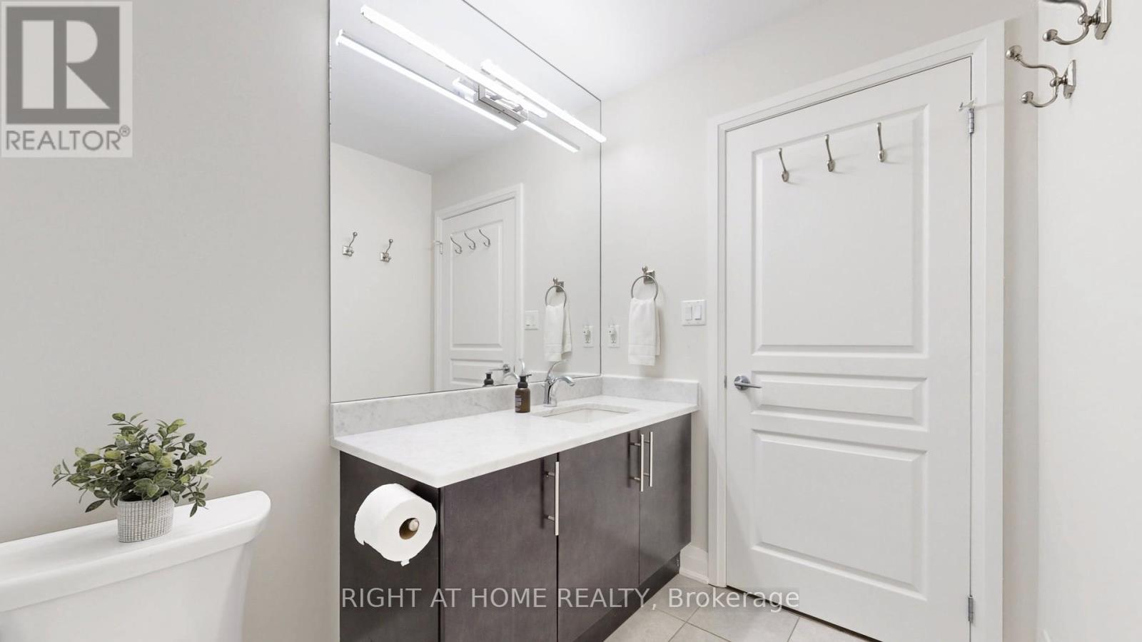 419 - 128 Garden Drive, Oakville, Ontario  L6K 2W5 - Photo 24 - W12583728