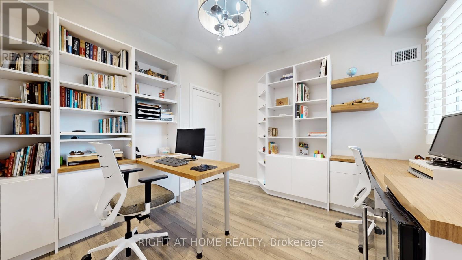 419 - 128 Garden Drive, Oakville, Ontario  L6K 2W5 - Photo 27 - W12583728