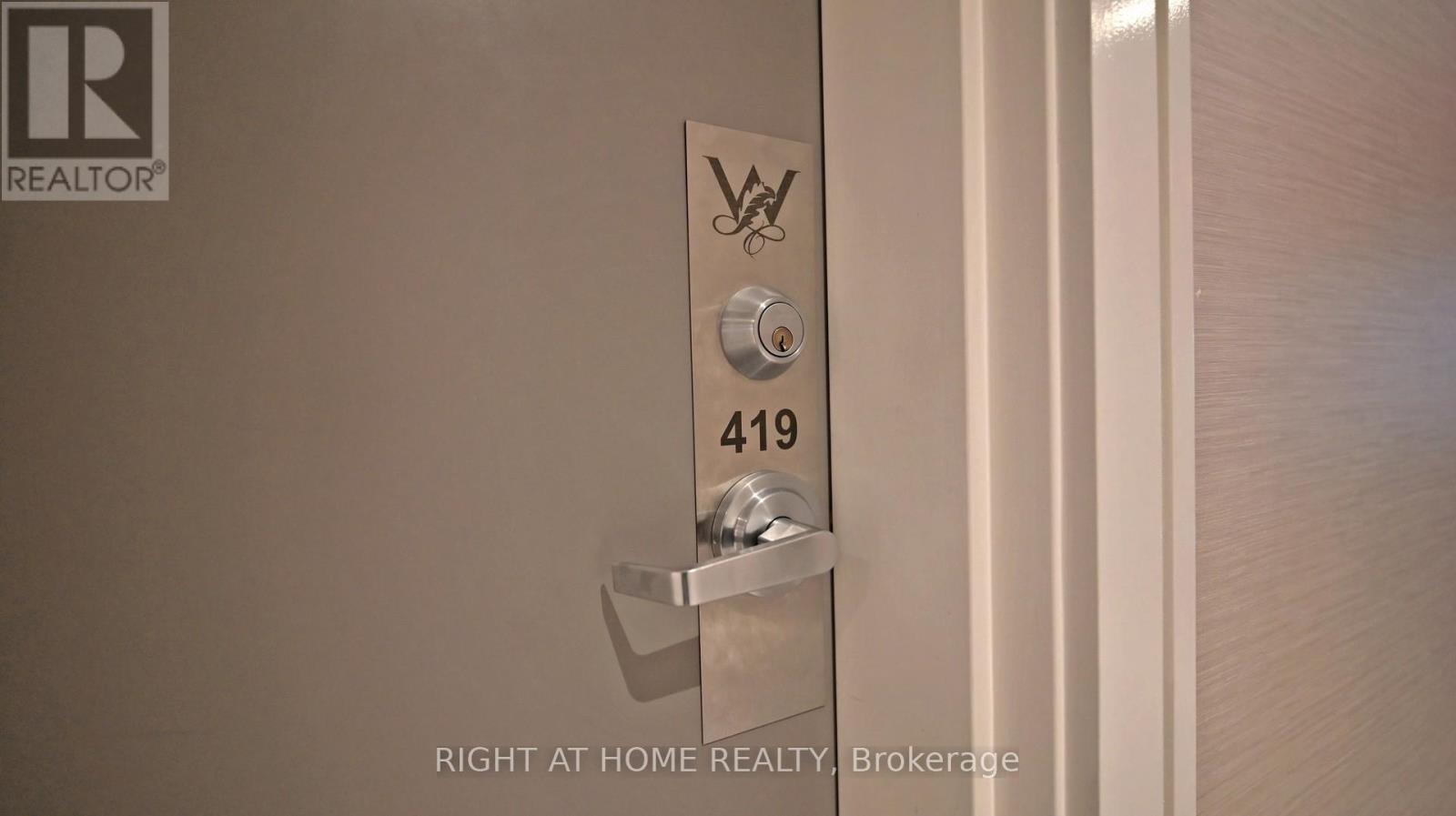 419 - 128 Garden Drive, Oakville, Ontario  L6K 2W5 - Photo 7 - W12583728