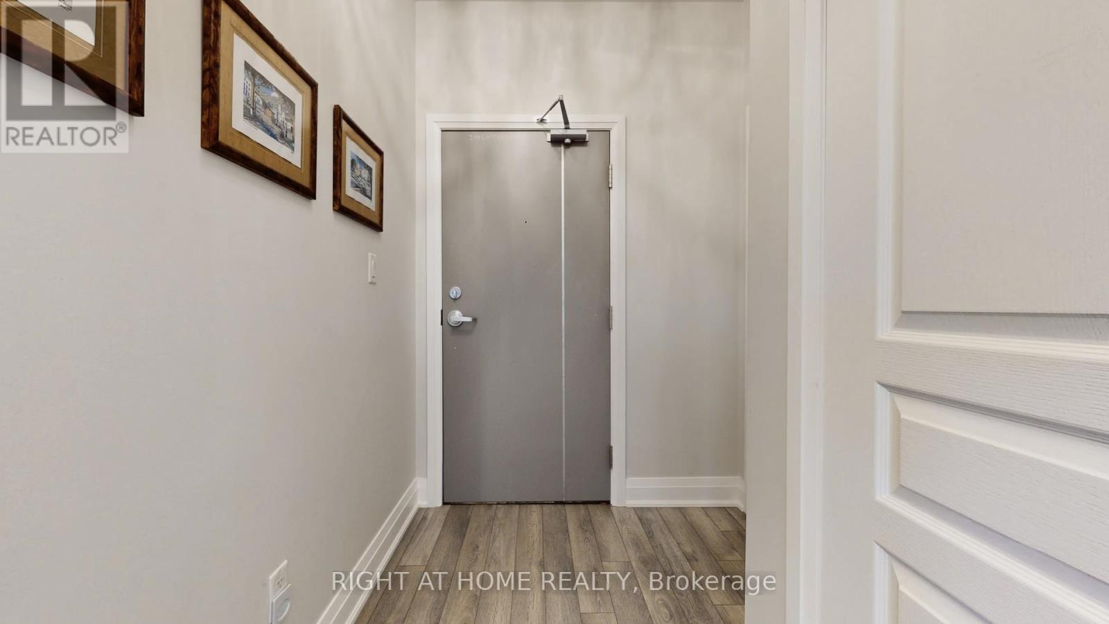 419 - 128 Garden Drive, Oakville, Ontario  L6K 2W5 - Photo 9 - W12583728