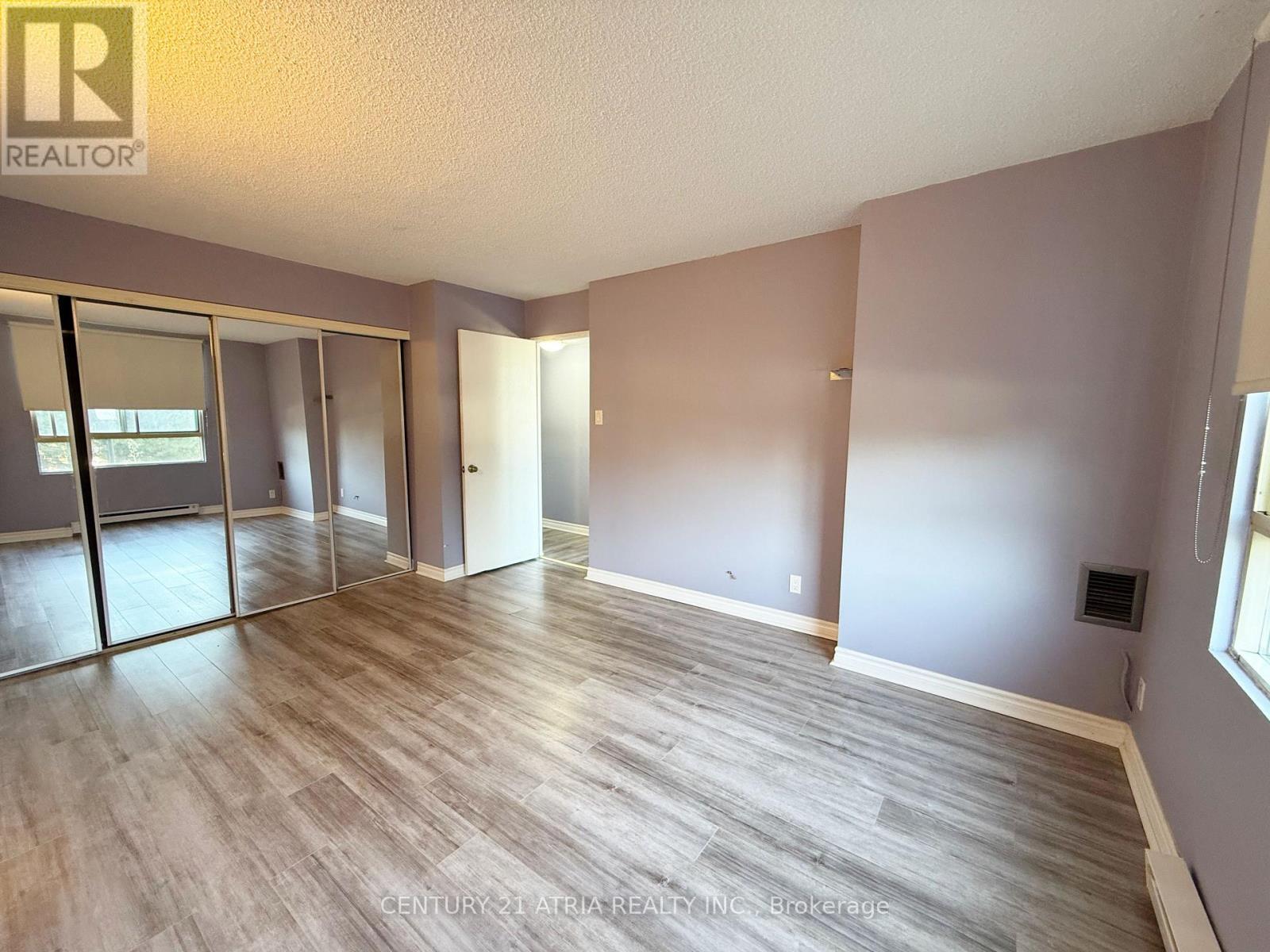 201 - 61 Markbrook Lane, Toronto, Ontario  M9V 5E7 - Photo 13 - W12583734