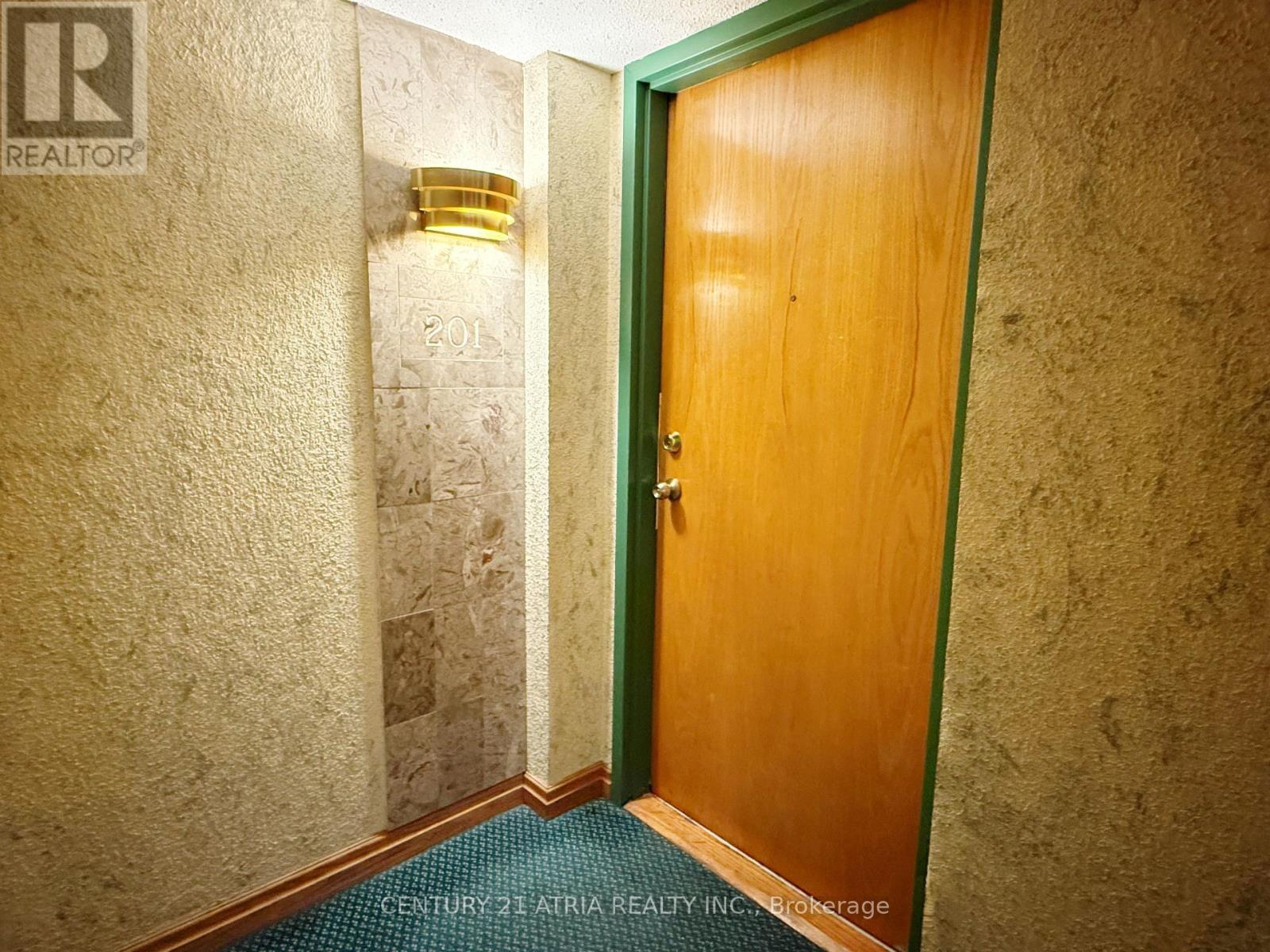 201 - 61 Markbrook Lane, Toronto, Ontario  M9V 5E7 - Photo 2 - W12583734