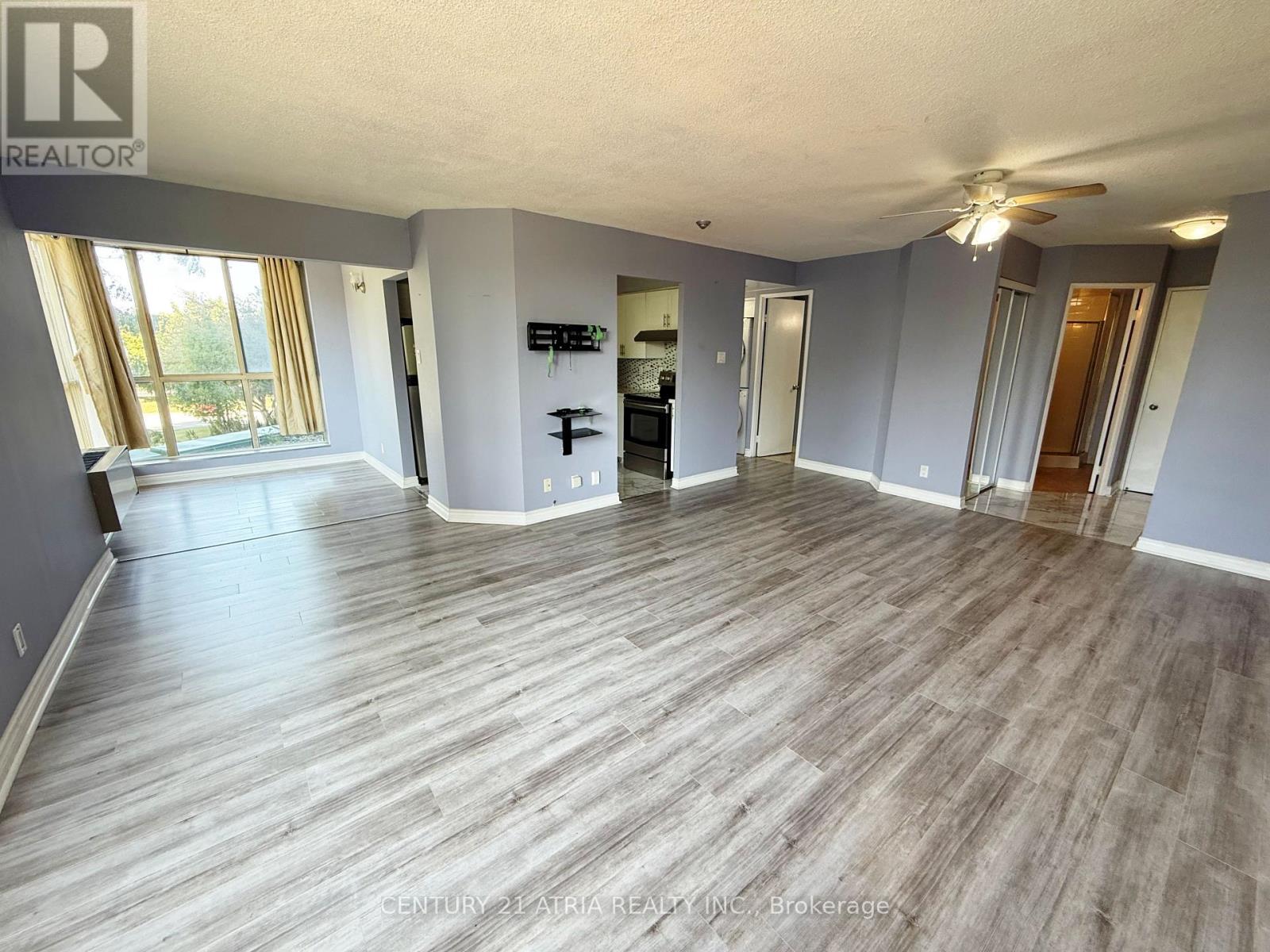 201 - 61 Markbrook Lane, Toronto, Ontario  M9V 5E7 - Photo 6 - W12583734