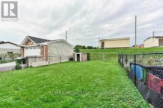 20 Heavitree Drive, Toronto, Ontario  M3L 1K6 - Photo 21 - W12583738