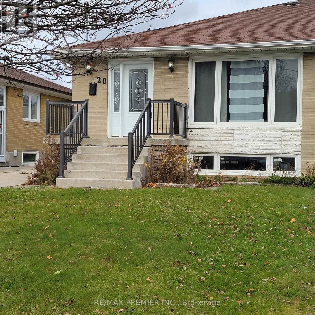 20 Heavitree Drive, Toronto, Ontario  M3L 1K6 - Photo 3 - W12583738
