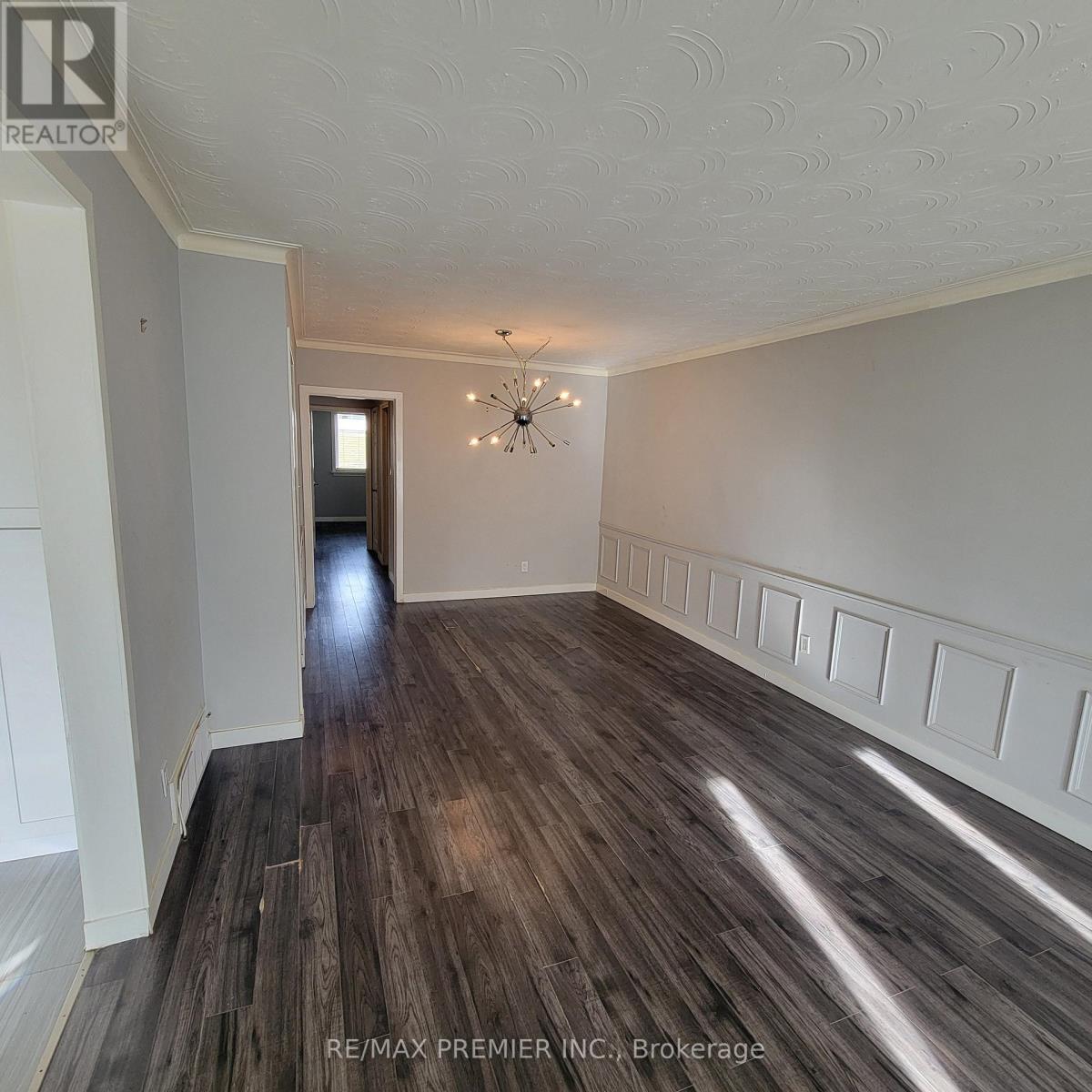 20 Heavitree Drive, Toronto (Downsview-Roding-Cfb), Ontario  M3L 1K6 - Photo 7 - W12583738