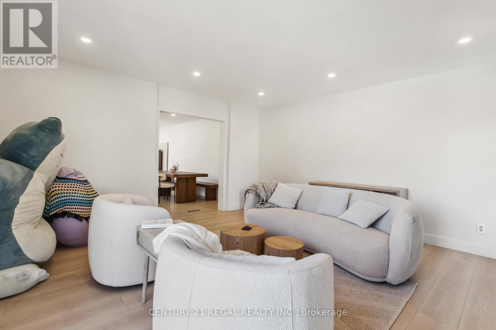 26 Sir Bedevere Place, Markham, Ontario  L3P 2W2 - Photo 16 - N12583580