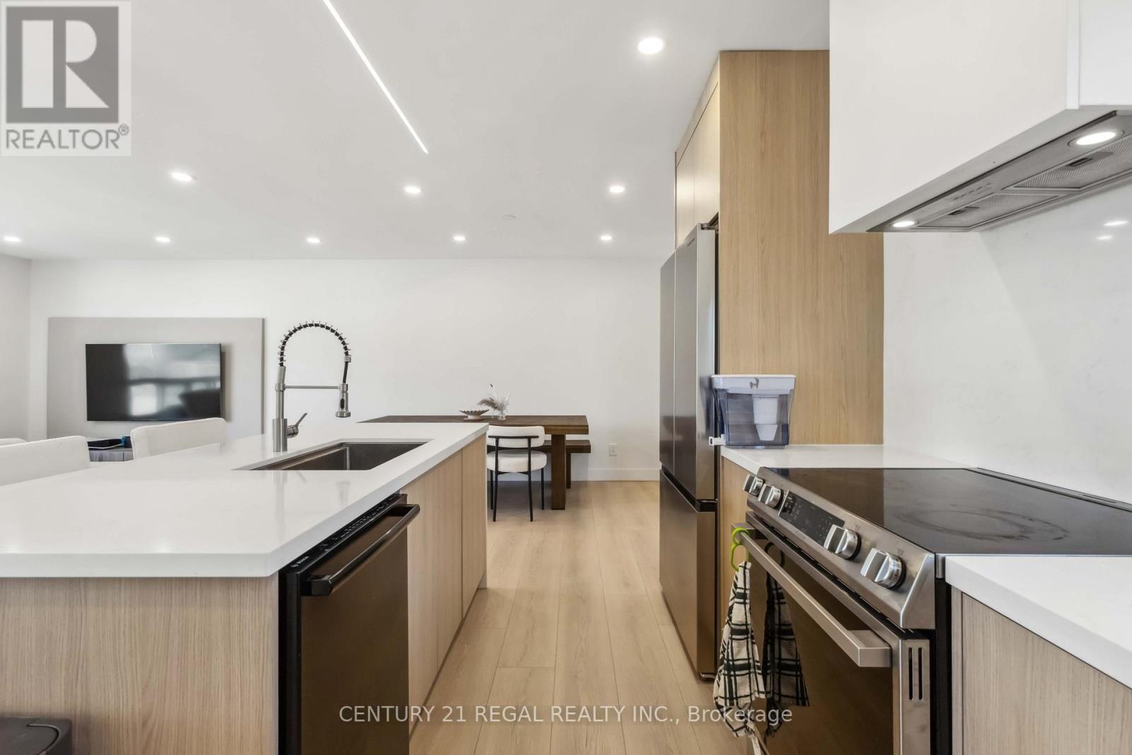 26 Sir Bedevere Place, Markham, Ontario  L3P 2W2 - Photo 13 - N12583580