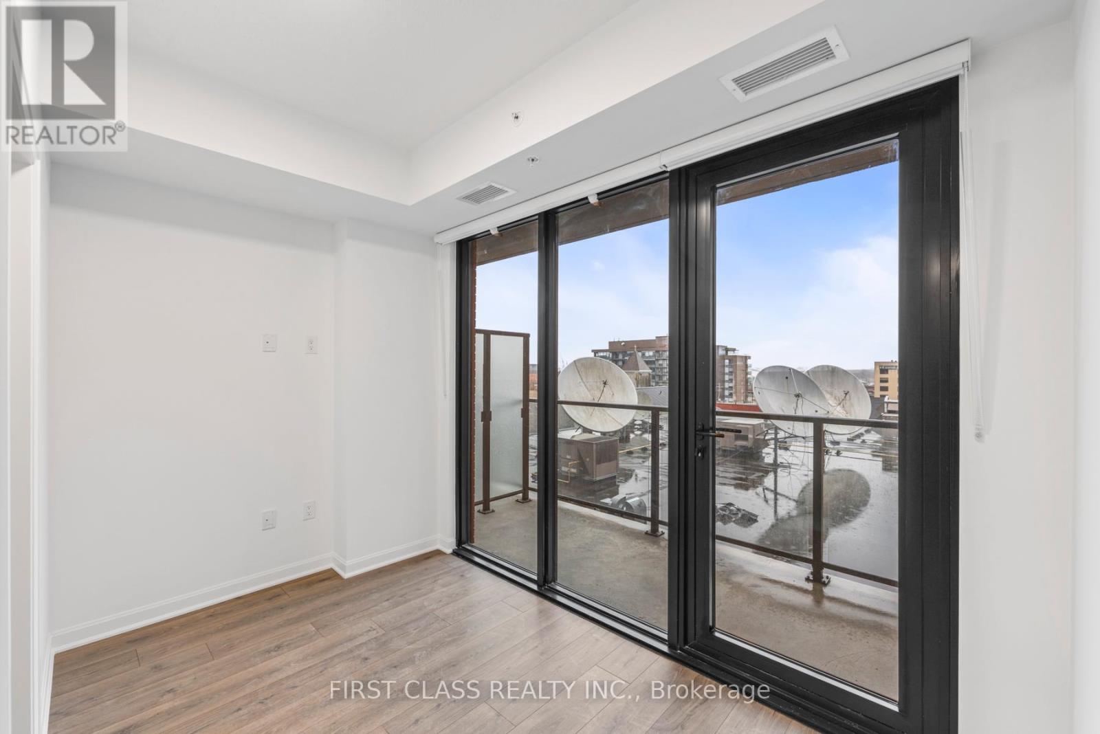 403 - 223 Princess Street, Kingston, Ontario  K7L 1B3 - Photo 6 - X12583720