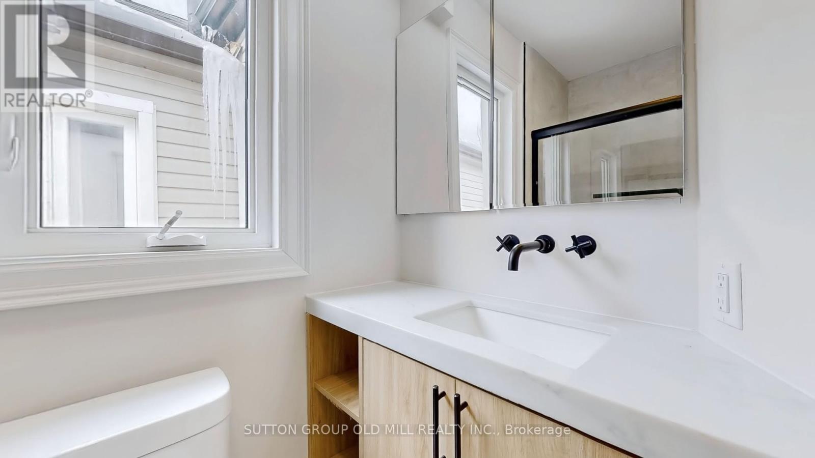 59 Shirley Street, Toronto, Ontario  M6K 1T2 - Photo 14 - C12583782