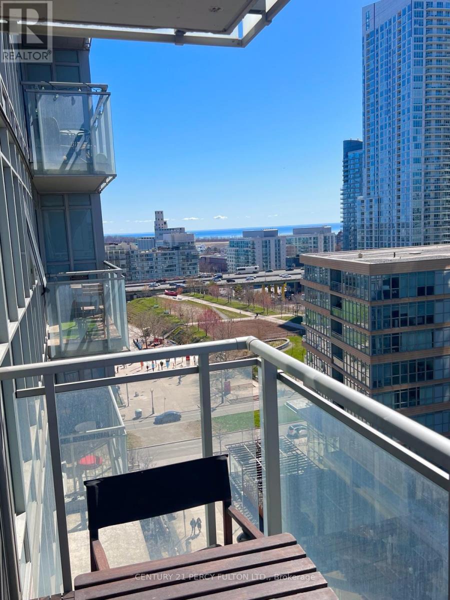 1211 - 15 Iceboat Terrace, Toronto, Ontario  M5V 4A5 - Photo 3 - C12583808