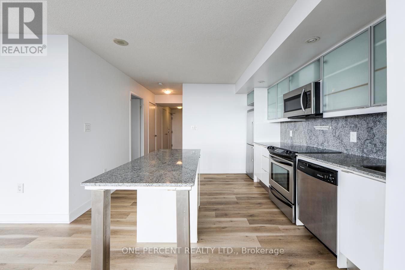 5007 - 25 Telegram Mews, Toronto, Ontario  M5V 3Z1 - Photo 16 - C12583824