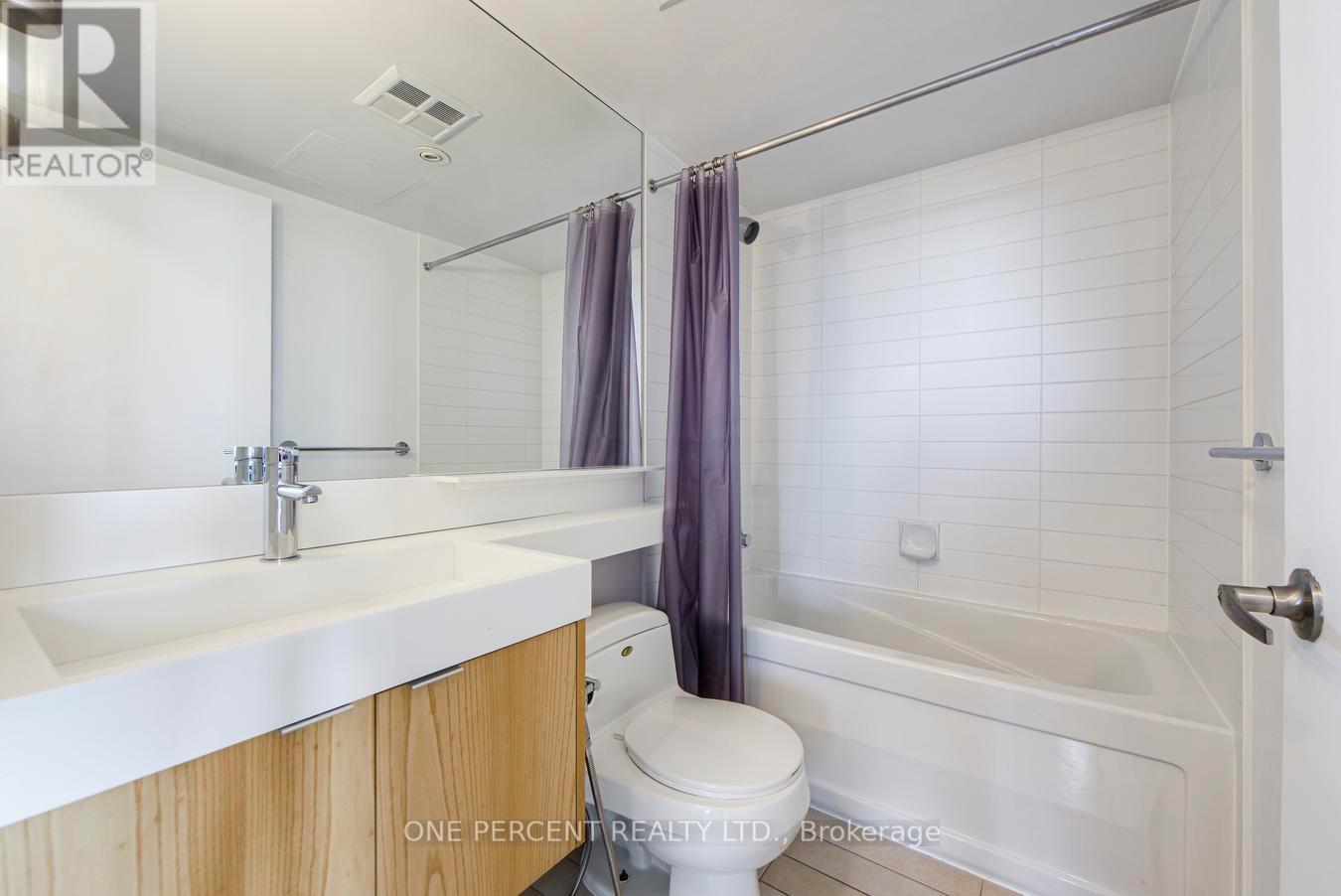 5007 - 25 Telegram Mews, Toronto, Ontario  M5V 3Z1 - Photo 31 - C12583824