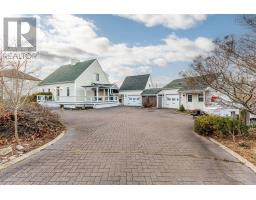 5 Mount Cameron Circle