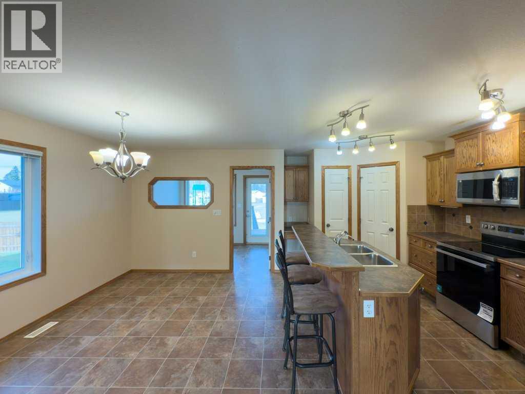 4412 58 Street Close, Rocky Mountain House, Alberta  T4T 0A4 - Photo 9 - A2264203