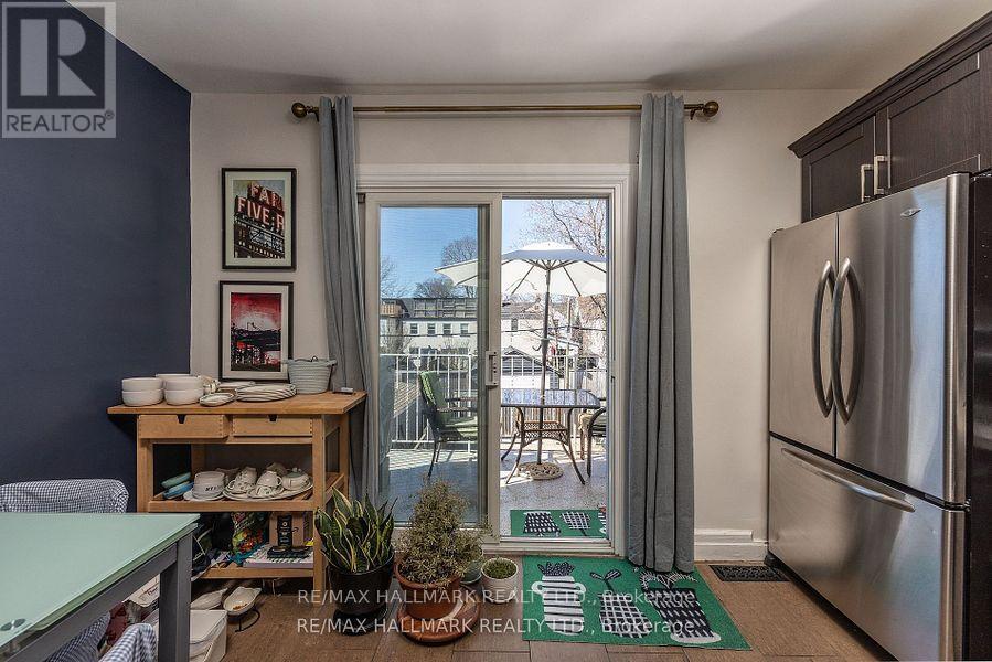 2 - 18 Pape Avenue, Toronto, Ontario  M4M 2V6 - Photo 4 - E12583794