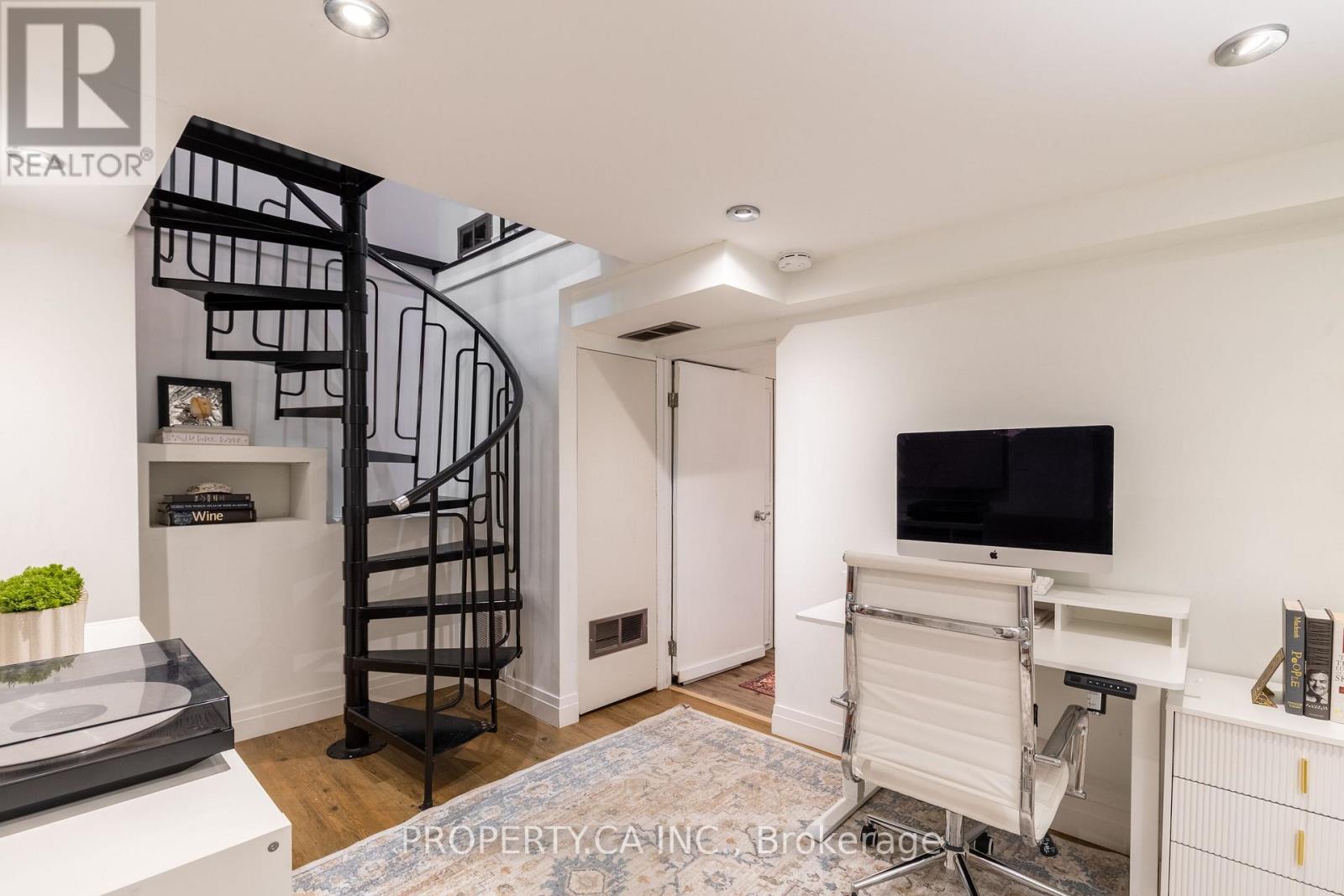 142 Galt Avenue, Toronto, Ontario  M4M 2Z3 - Photo 30 - E12583814