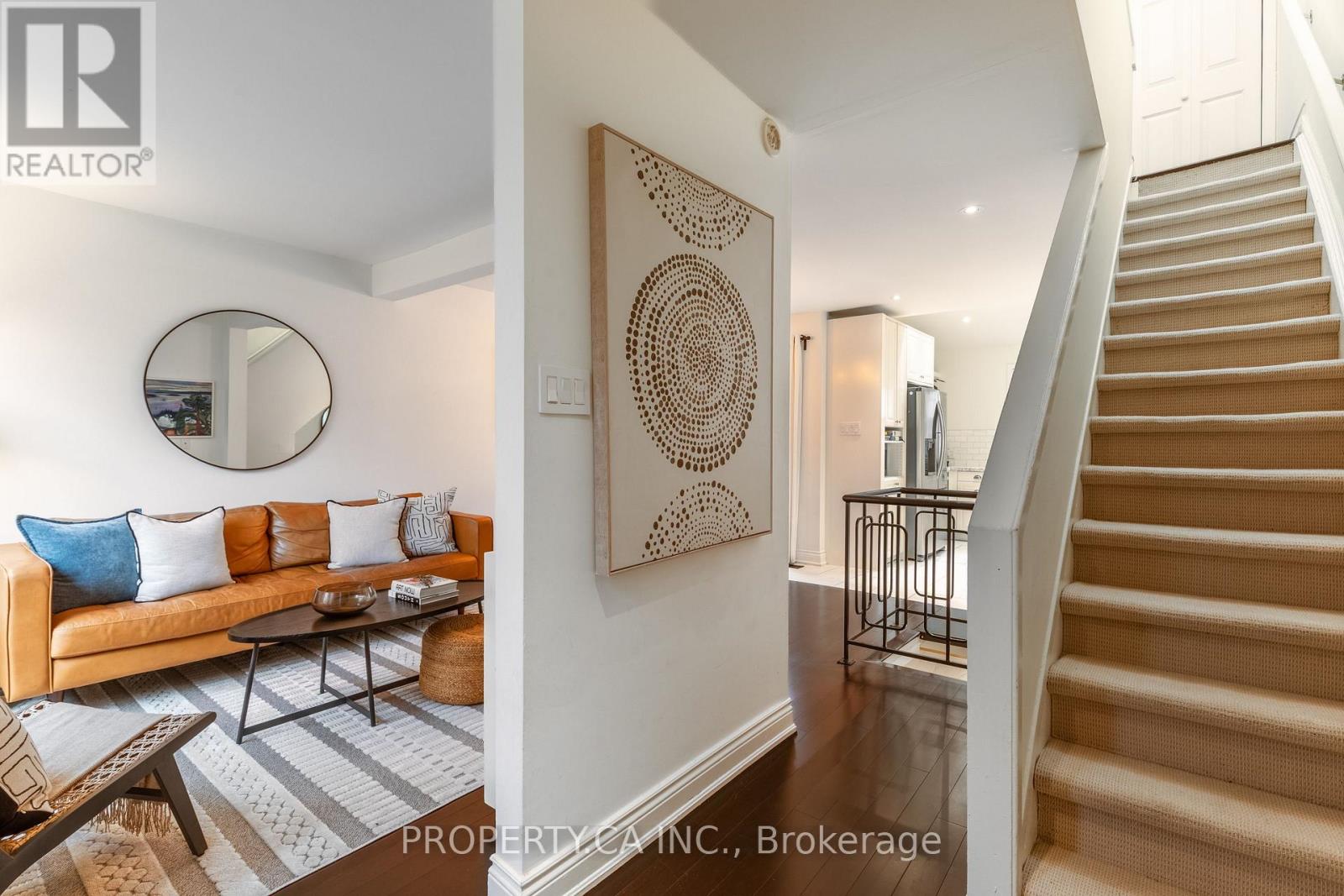 142 Galt Avenue, Toronto, Ontario  M4M 2Z3 - Photo 6 - E12583814