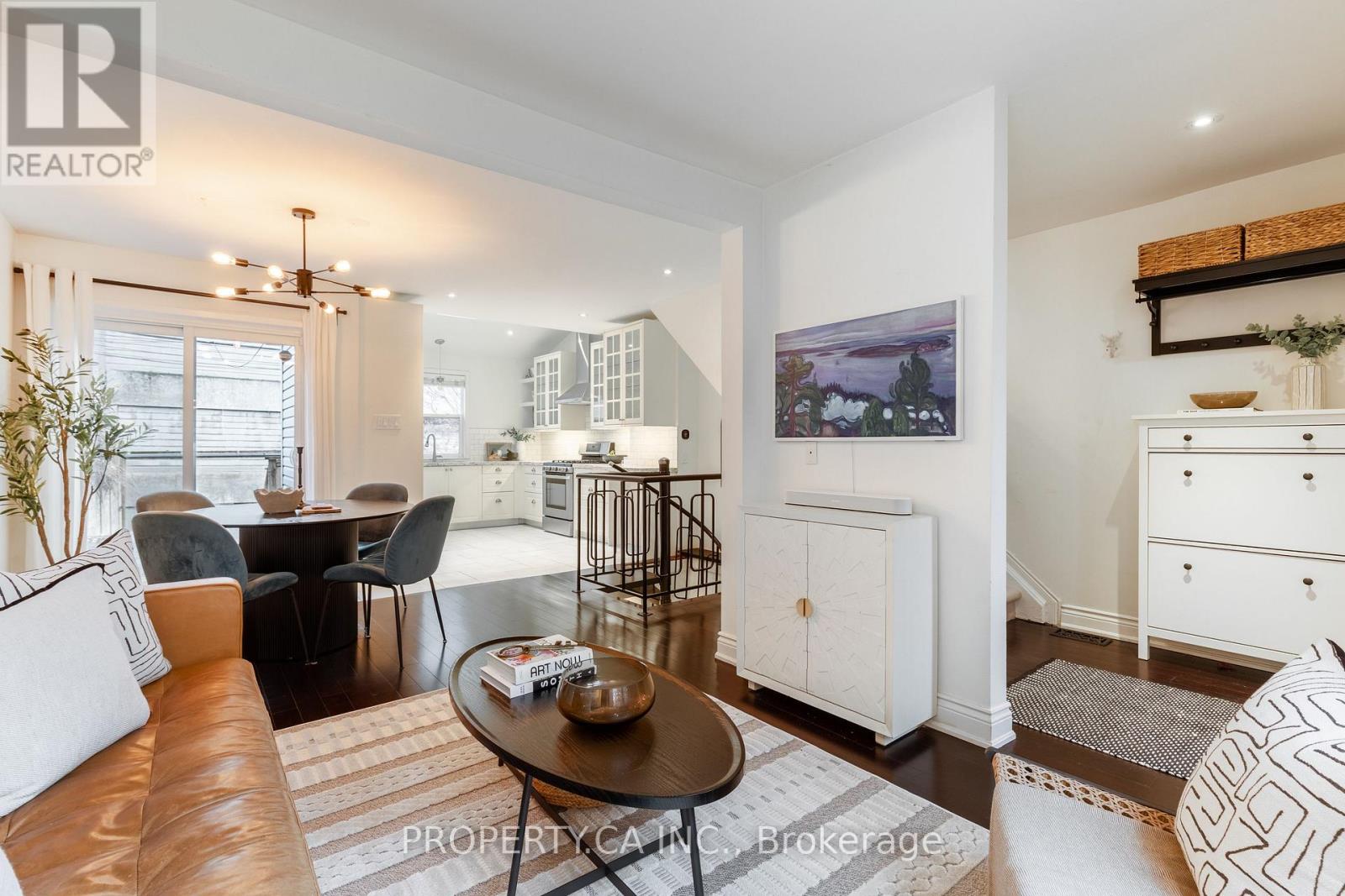 142 Galt Avenue, Toronto, Ontario  M4M 2Z3 - Photo 8 - E12583814