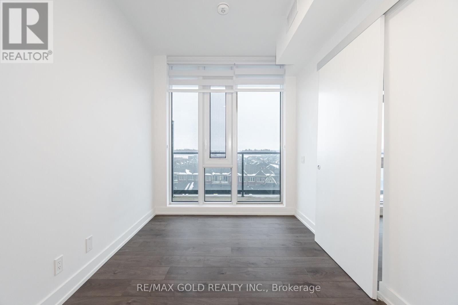 703 - 215 Veterans Drive, Brampton, Ontario  L7A 0B6 - Photo 21 - W12583764