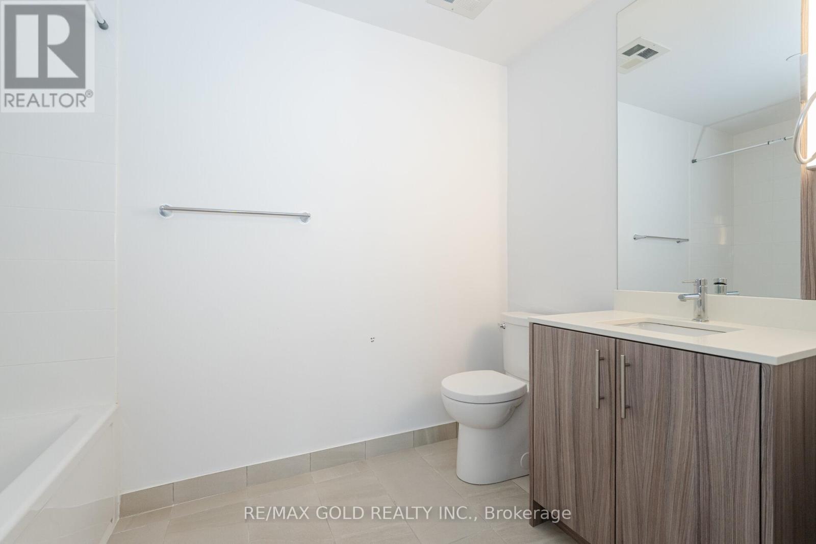 703 - 215 Veterans Drive, Brampton, Ontario  L7A 0B6 - Photo 24 - W12583764