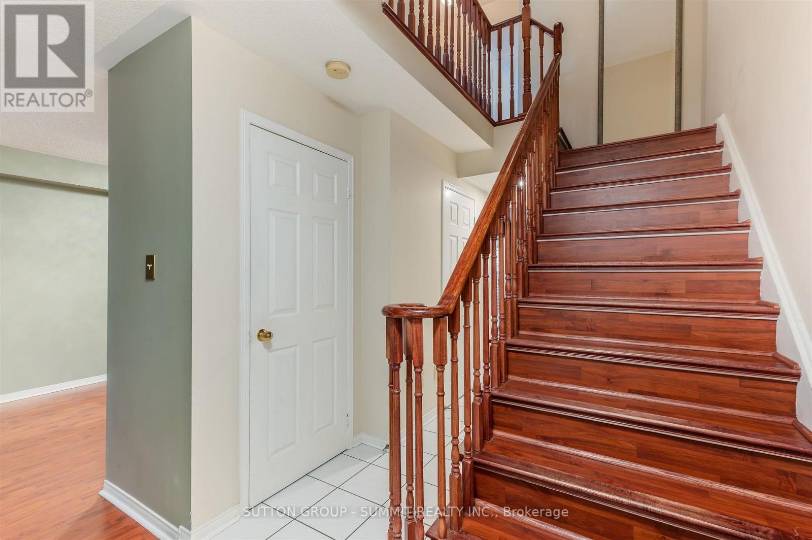 98 - 5230 Glen Erin Drive, Mississauga, Ontario L5M 5Z7 - Photo 3 - W12583772