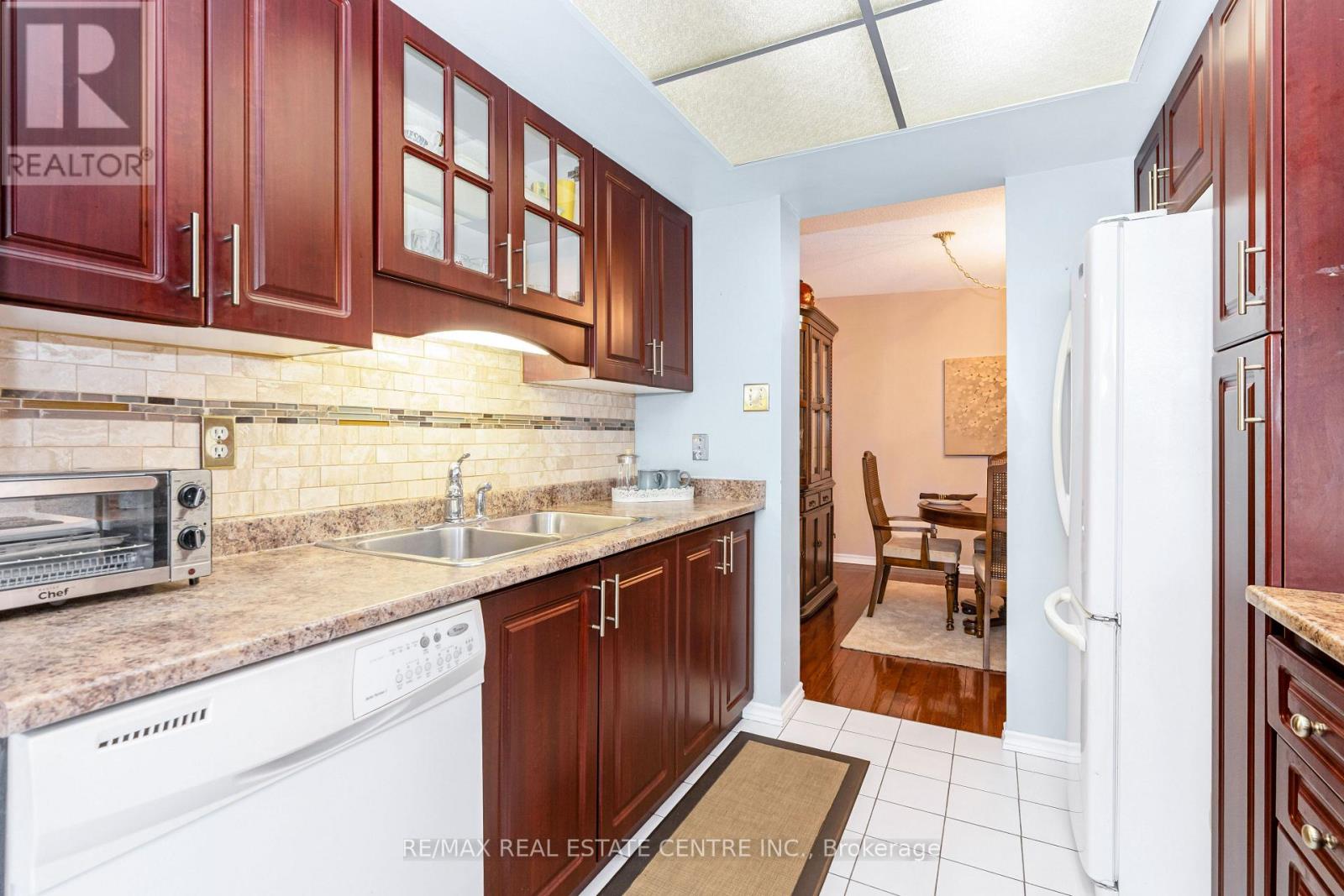 802 - 20 Cherrytree Drive, Brampton, Ontario  L6Y 3V1 - Photo 19 - W12583796