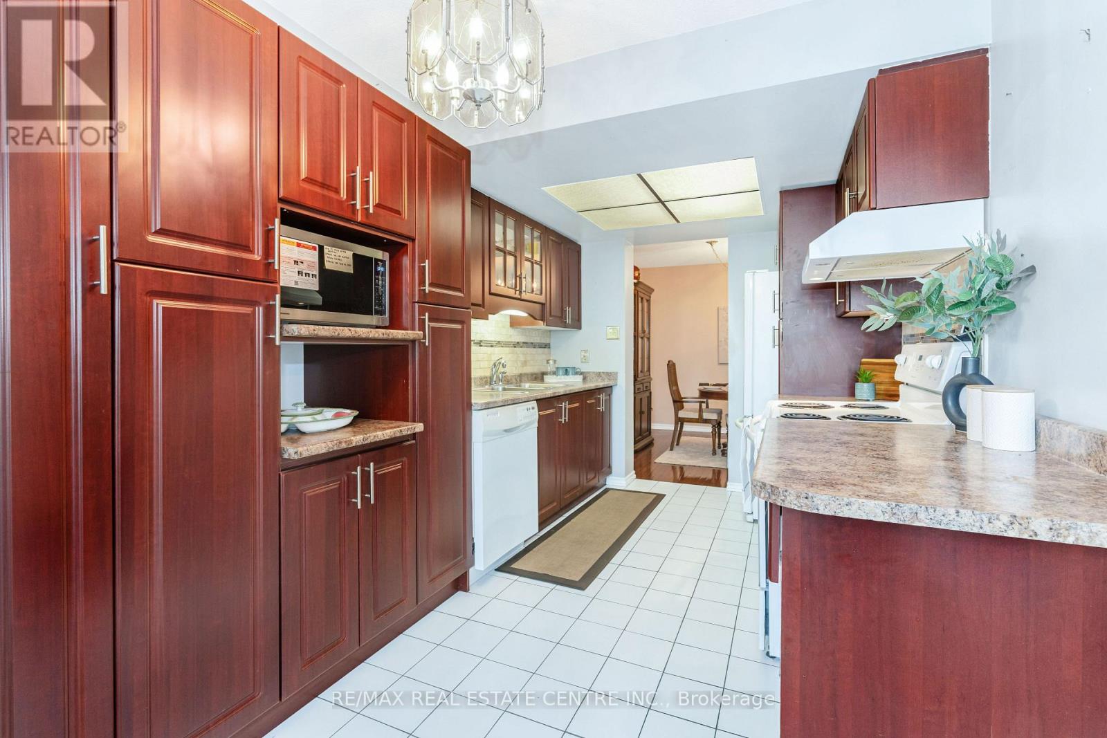 802 - 20 Cherrytree Drive, Brampton, Ontario  L6Y 3V1 - Photo 20 - W12583796