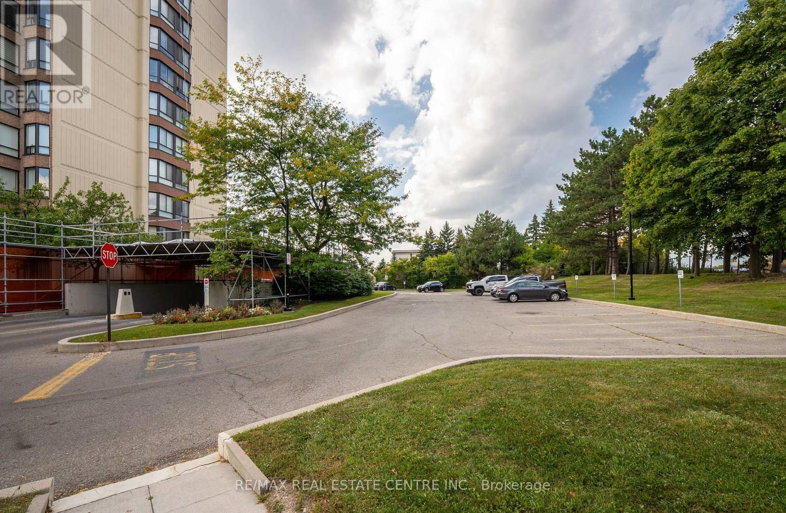 802 - 20 Cherrytree Drive, Brampton, Ontario  L6Y 3V1 - Photo 38 - W12583796