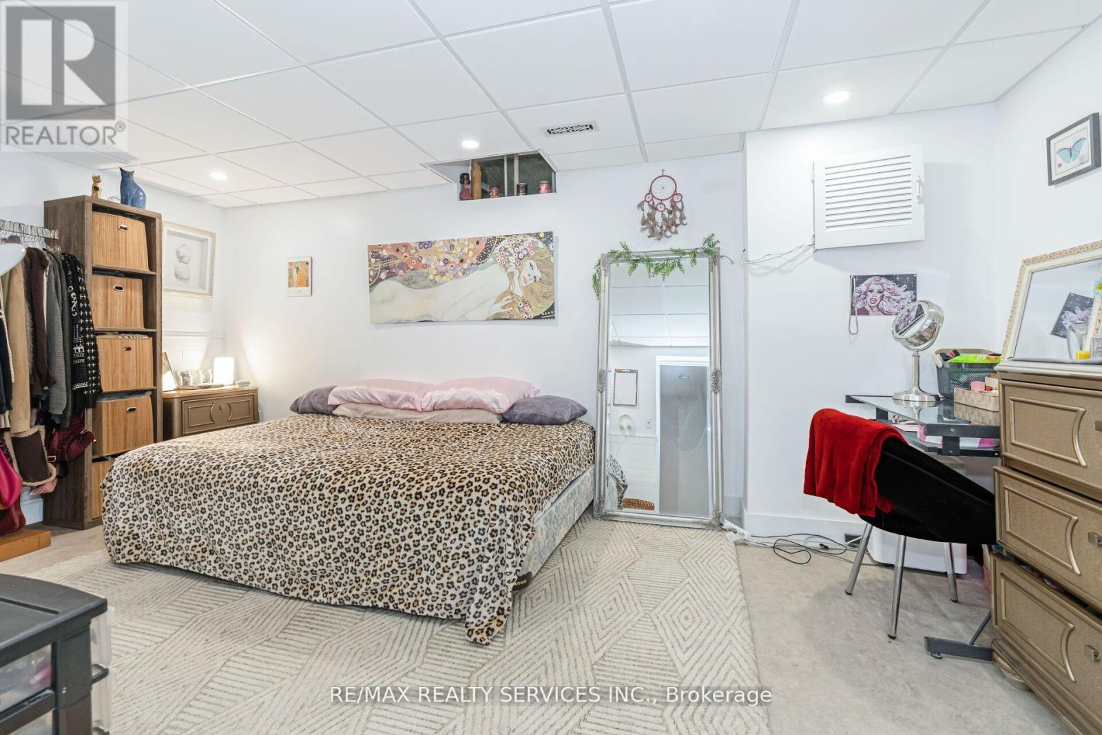 18 Mitchell Avenue, Brampton, Ontario  L6Z 1H3 - Photo 34 - W12583828