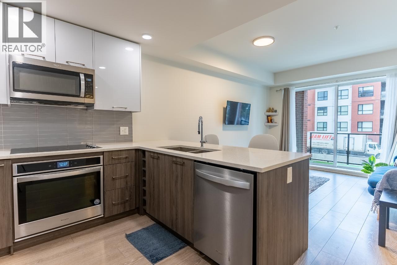 885 University Drive Unit# 204, Kamloops, British Columbia V2C 0K2 - Photo 2 - 10370178