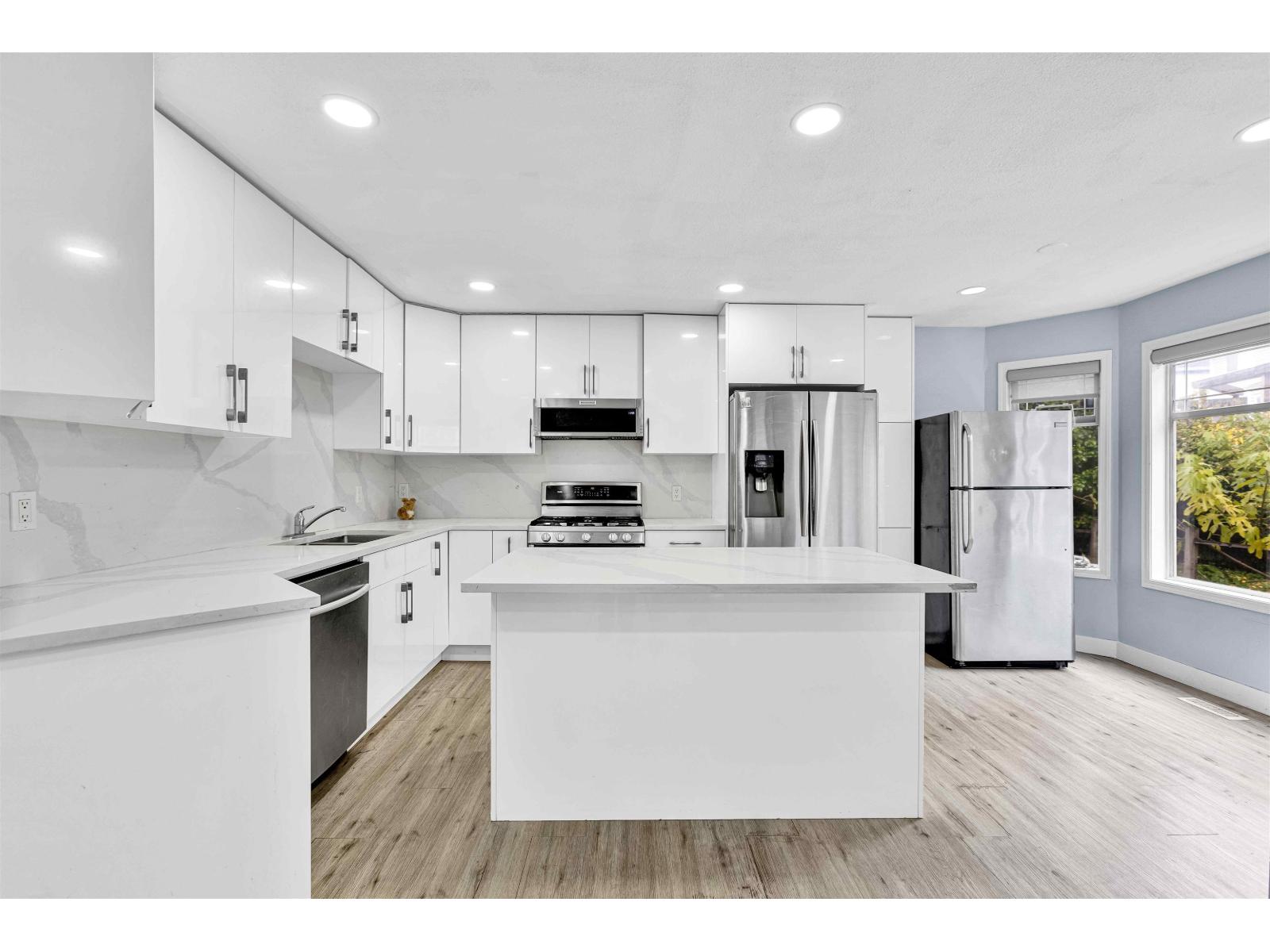 11142 85a Avenue, Delta, British Columbia  V4C 7C8 - Photo 3 - R3066026