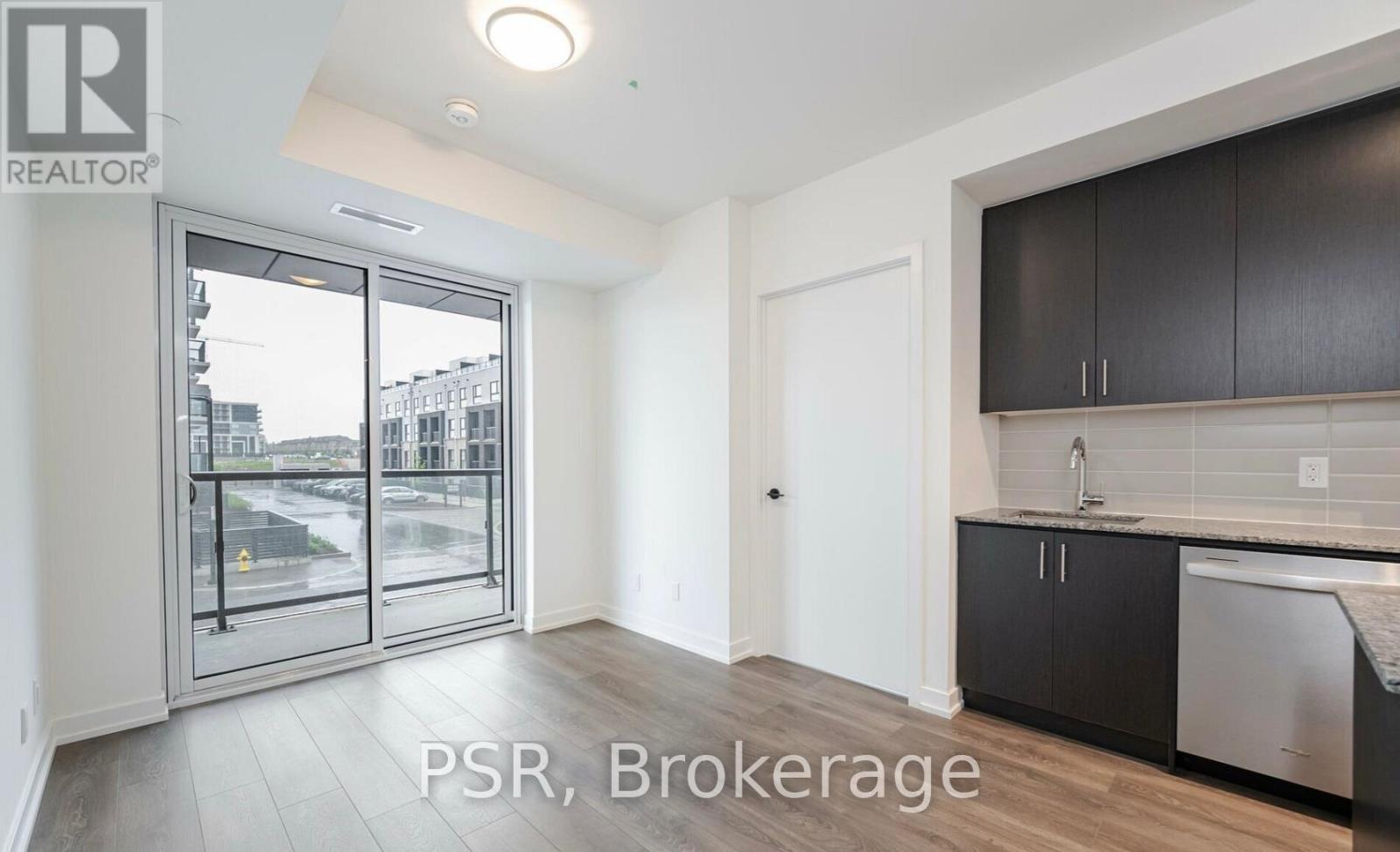 214 - 335 Wheat Boom Drive, Oakville, Ontario  L6H 7X4 - Photo 5 - W12466493