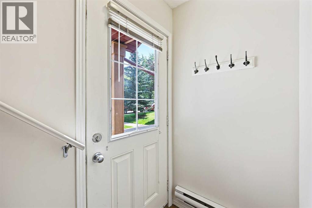 204, 30 Panatella Landing Nw, Calgary, Alberta  T3K 0K8 - Photo 4 - A2256467