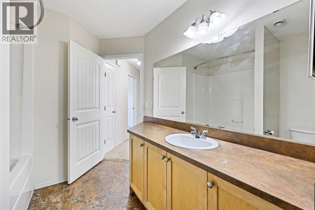 204, 30 Panatella Landing Nw, Calgary, Alberta  T3K 0K8 - Photo 18 - A2256467