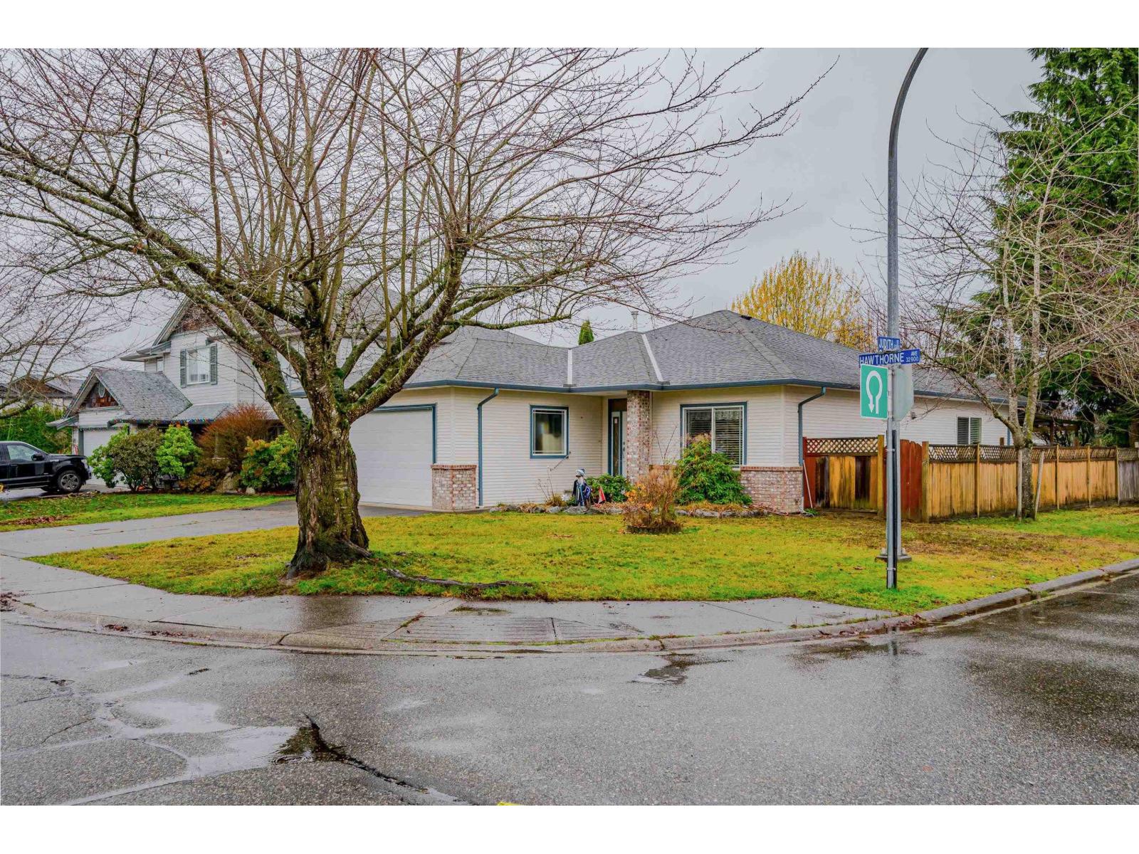 32993 Hawthorne Avenue, Mission, British Columbia  V2V 7C3 - Photo 2 - R3070780