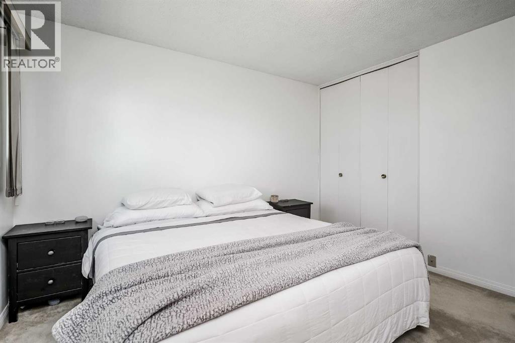 4928 45 Street Sw, Calgary, Alberta  T3E 3W4 - Photo 15 - A2266312