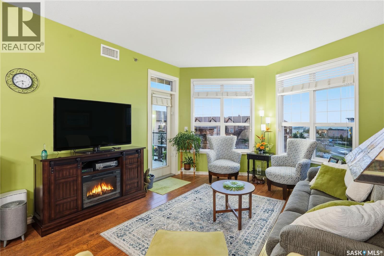 301 2160 Heseltine Road, Regina, Saskatchewan  S4V 1L2 - Photo 2 - SK021306