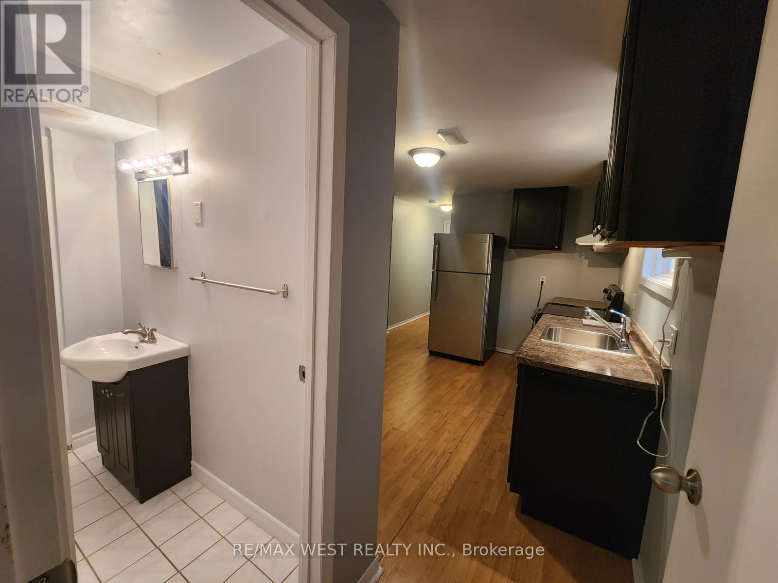 Basement - 4250 Jefton Crescent, Mississauga, Ontario  L5L 1Z3 - Photo 14 - W12583832