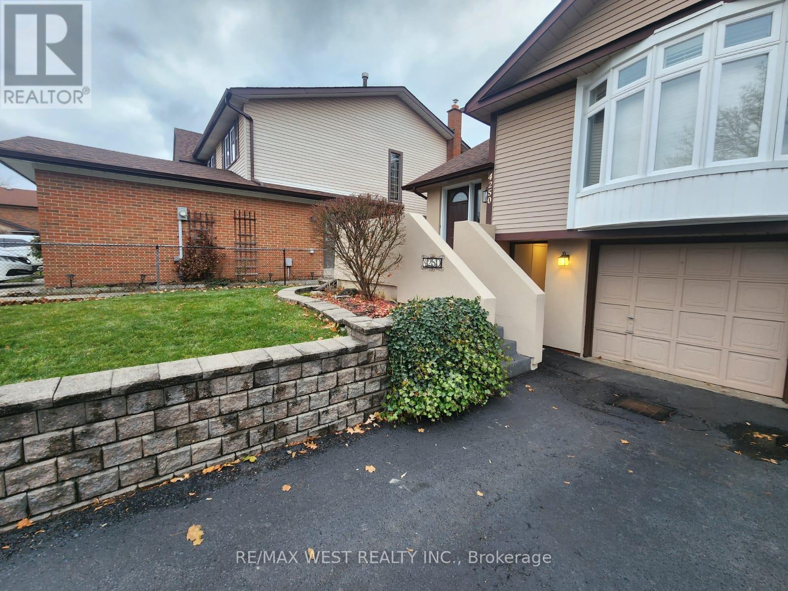 Basement - 4250 Jefton Crescent, Mississauga, Ontario  L5L 1Z3 - Photo 25 - W12583832