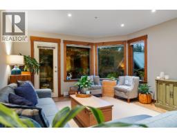 3 4725 SPEARHEAD DRIVE