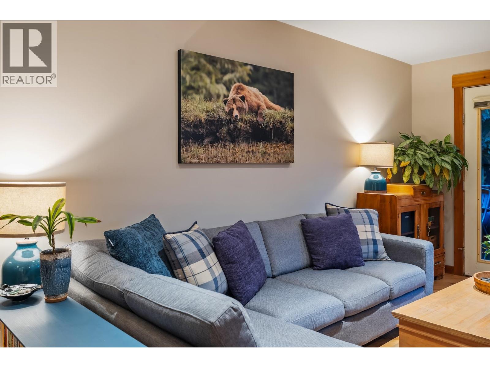 3 4725 Spearhead Drive, Whistler, British Columbia  V8E 0A3 - Photo 2 - R3070790