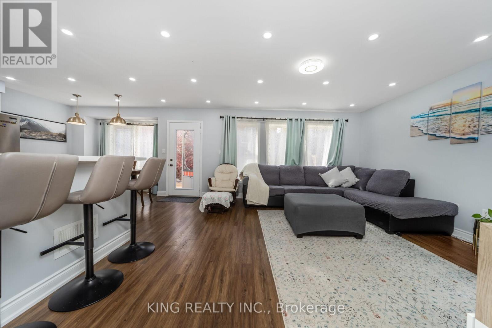 87 Fletcher Circle, Cambridge, Ontario  N3C 0B5 - Photo 11 - X12583840