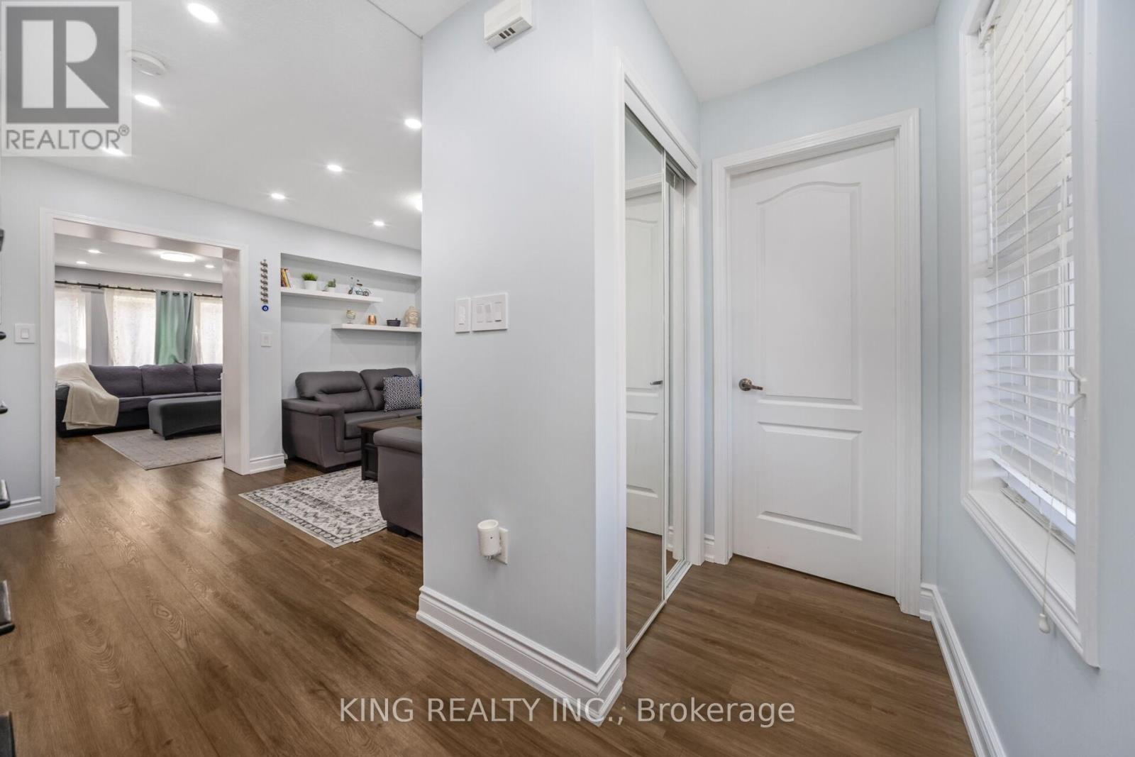 87 Fletcher Circle, Cambridge, Ontario  N3C 0B5 - Photo 6 - X12583840