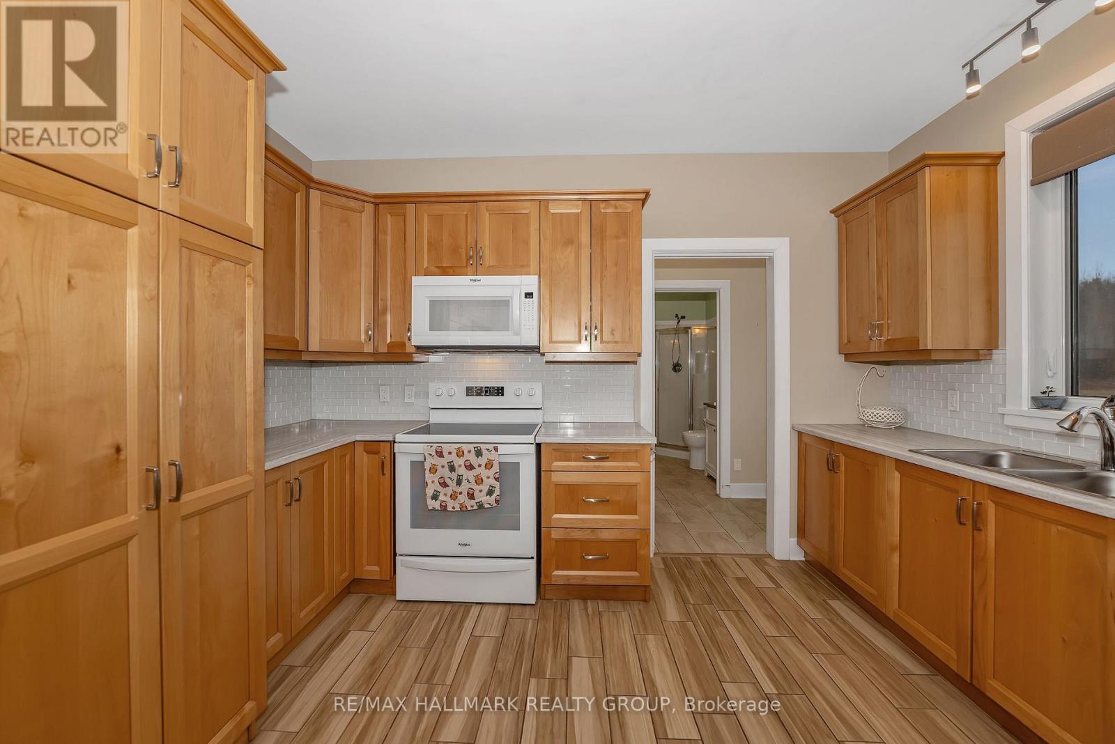 998 Pioneer Road, Merrickville-Wolford, Ontario  K0G 1N0 - Photo 14 - X12583842