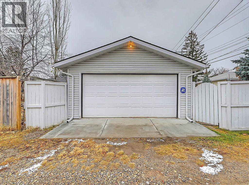 56 Glenpatrick Drive Sw, Calgary, Alberta  T3E 4L6 - Photo 22 - A2270072