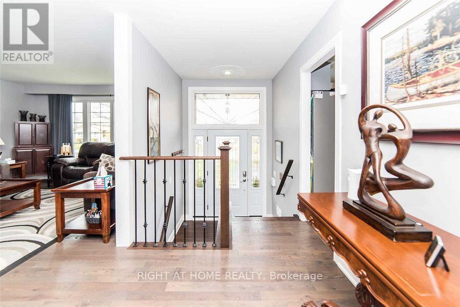 1094 Ronlea Avenue, Oshawa, Ontario  L1H 2X9 - Photo 4 - E12583880